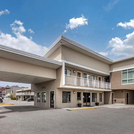 Econo Lodge Inn & Suites Kelowna Luaran gambar