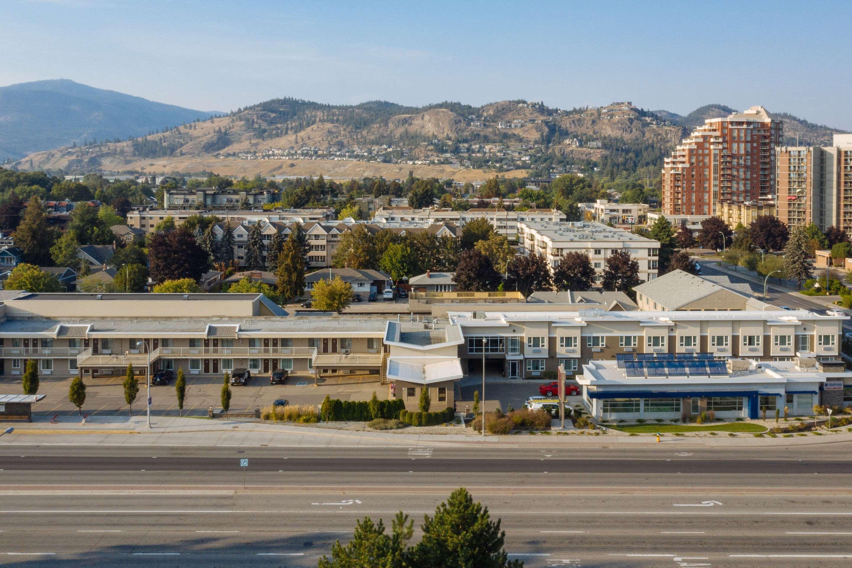 Econo Lodge Inn & Suites Kelowna Luaran gambar
