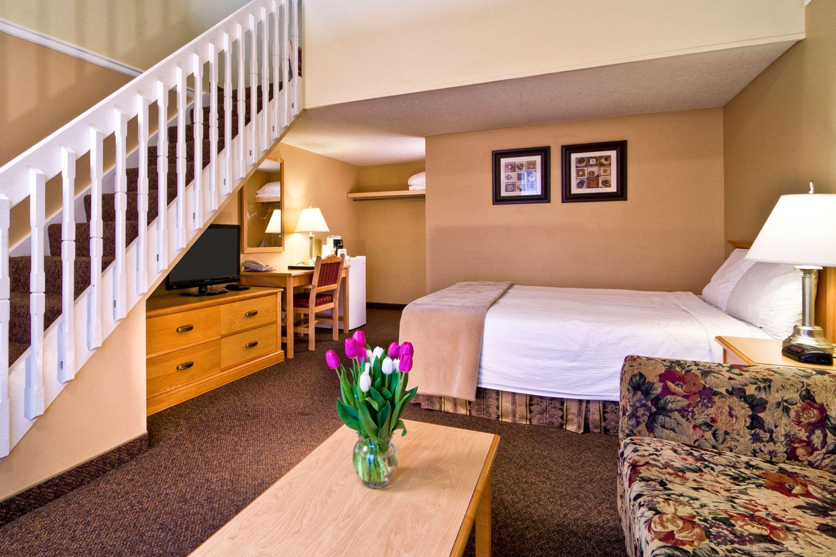 Econo Lodge Inn & Suites Kelowna Luaran gambar